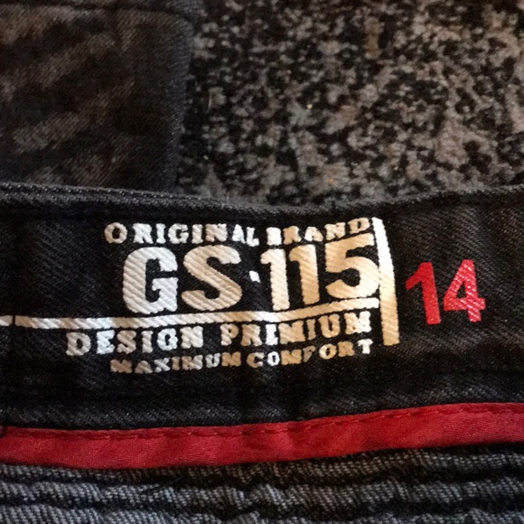 Black Rip Designer Jeans. - Picture 2 of 4